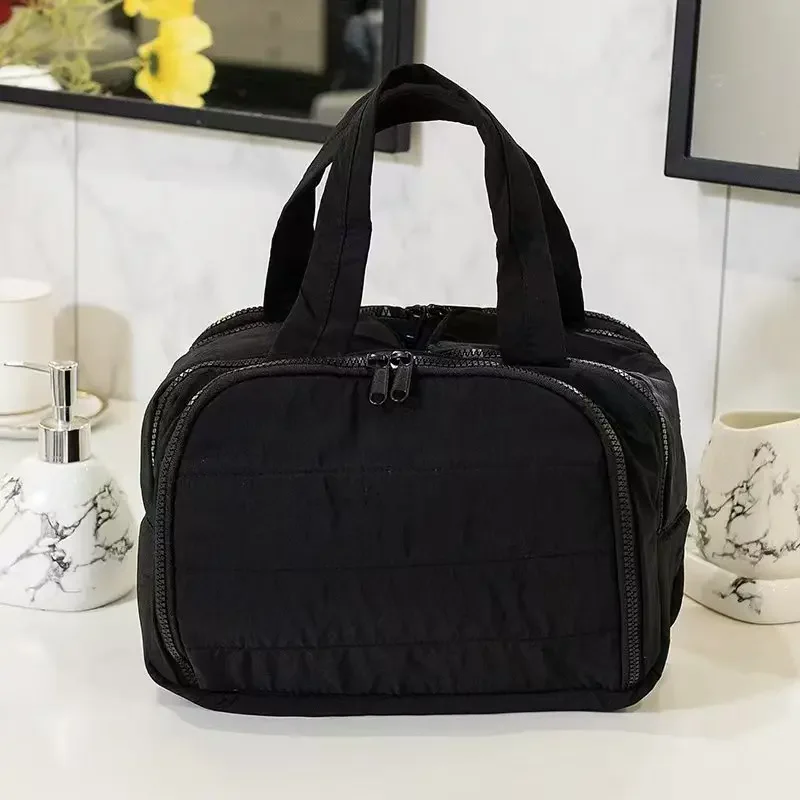 Nuova borsa per il trucco Borsa per la cura della pelle di grande capacità Borsa per il lavaggio verso l'esterno della divisoria per pennelli per trucco in nylon