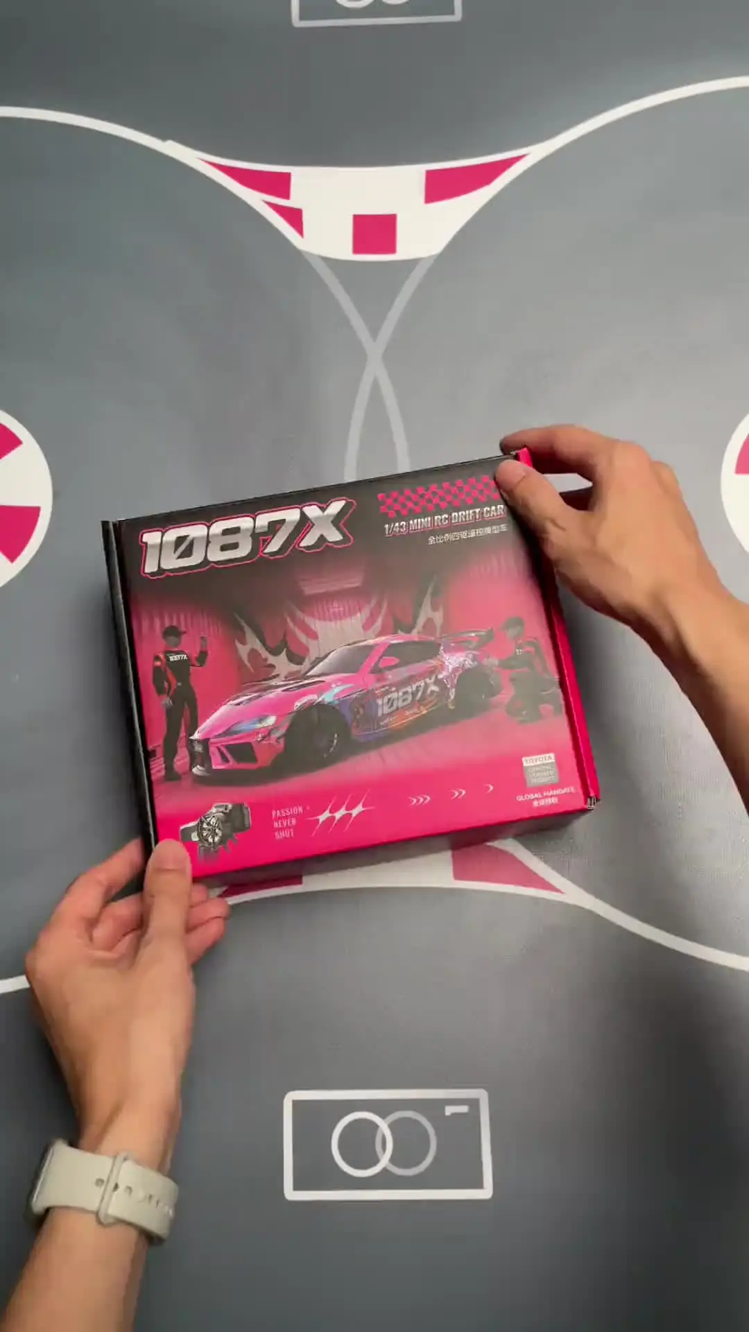 1:43スープラ1087X RCドリフトカー ダイキャストメタルボディ ジャイロ