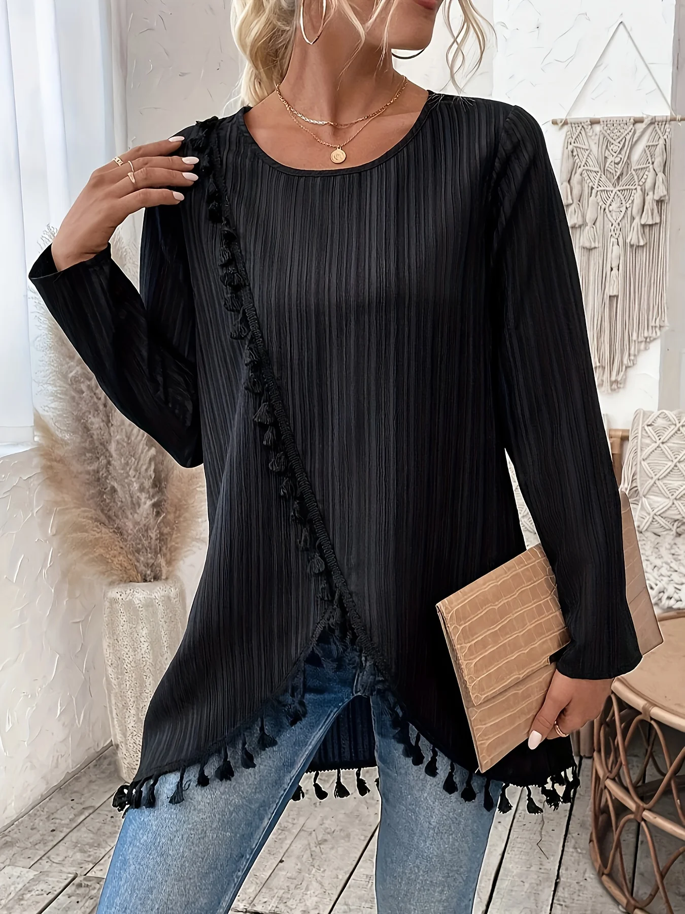 Elegant women's new tassel round neck black long sleeved T-shirt top
