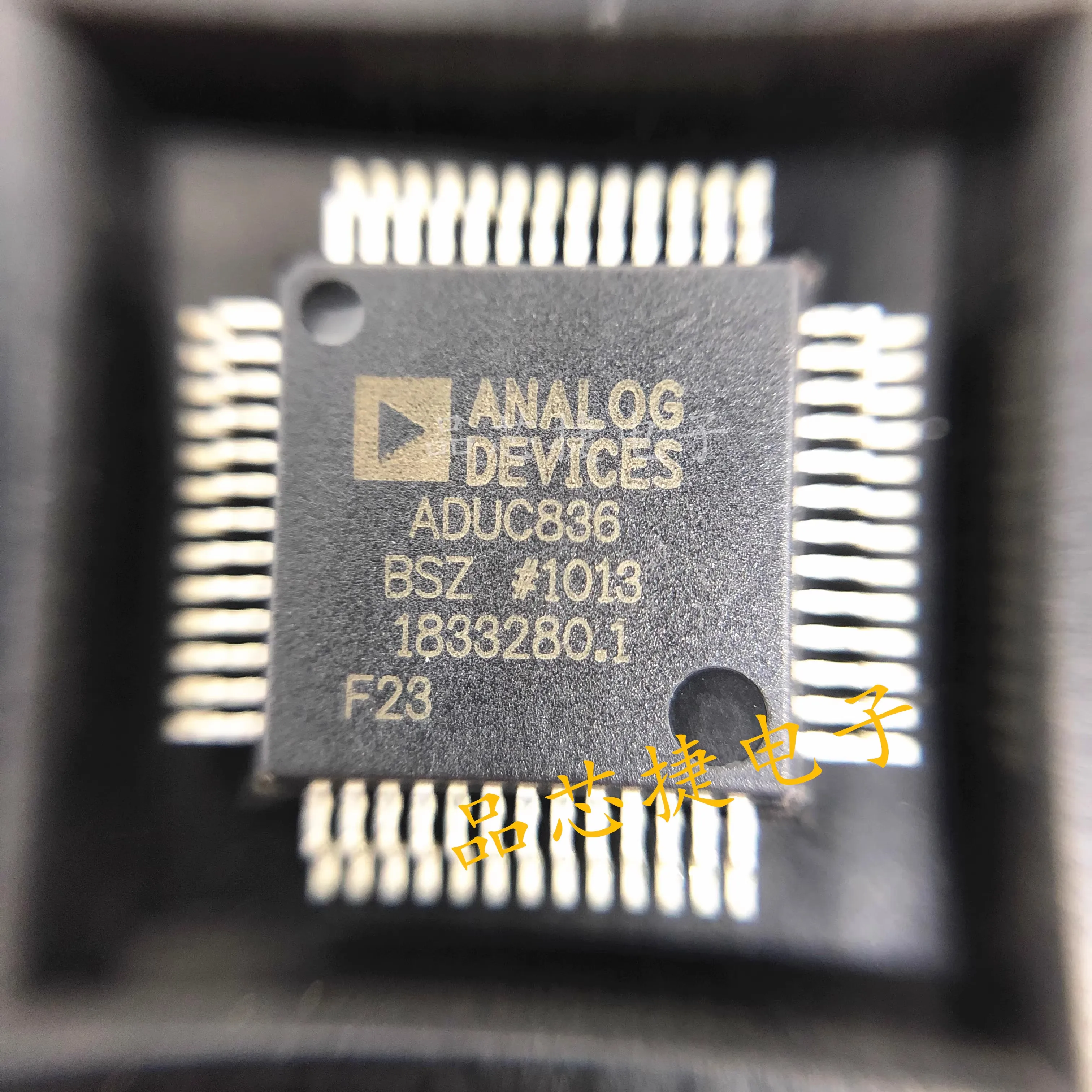 

1pcs/Lot ADUC836BSZ MQFP-52 8-BIT MicroConverter, Dual 16-Bit Sigma-Delta ADCs With Embedded 62 kB Flash MCU