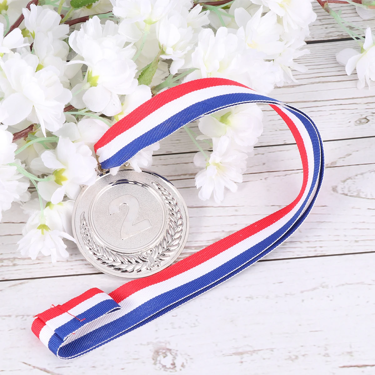 

2pcs Metal Award Medals with Neck Ribbon Wheats Winner Medal for Sports Games Competition (Silver, the Second Prize)