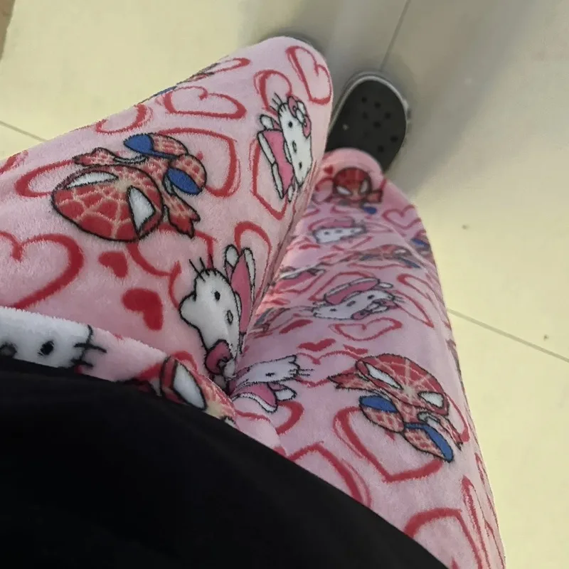 Hot Hello Kitty Flannel Pajama - Winter Clothing Japan reseña y precio