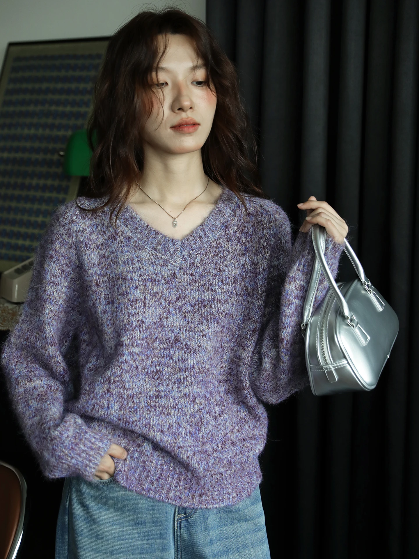 

Фиолетовый вязаный утепленный свободный свитер с V-образным вырезом для женщин, осенне-зимняя новинка, комфортный топ из смесового полиэстера с длинными рукавами