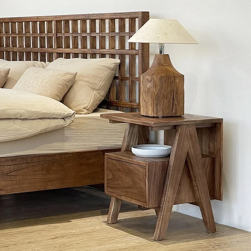 Mesita de noche wabi de nogal arenoso, mesita de noche de madera maciza para dormitorio