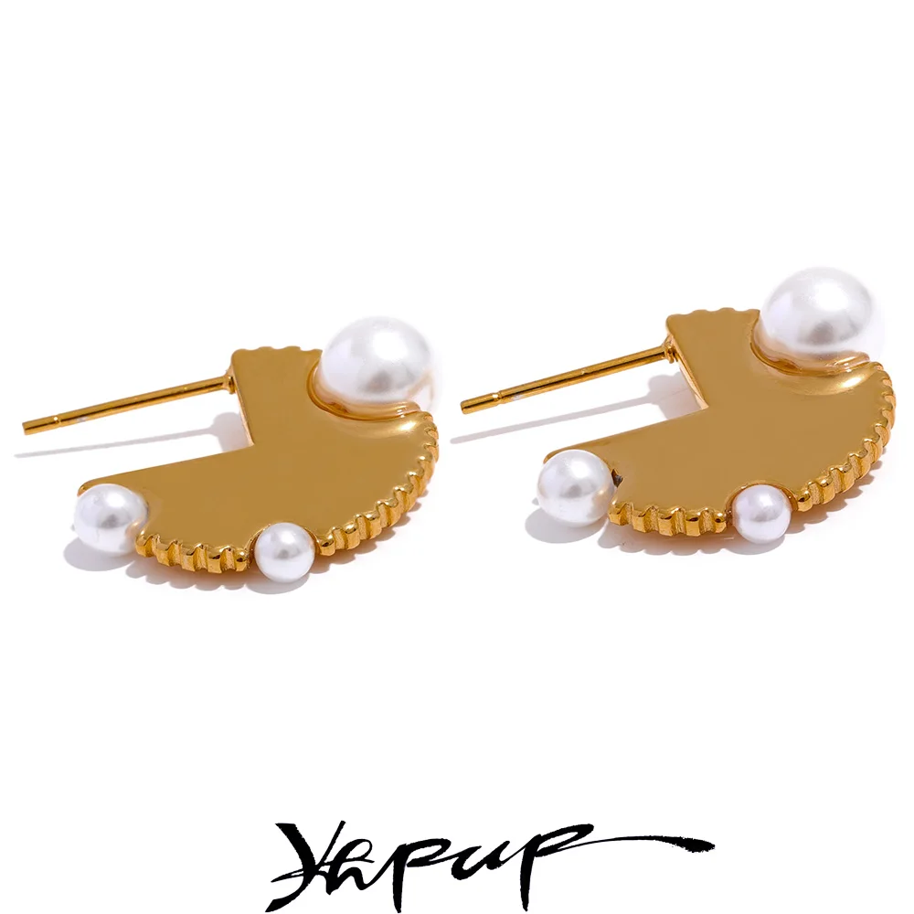 Yhpup ต่างหูห่วงสแตนเลสทรงกลมเรขาคณิตสำหรับแฟชั่นสำหรับผู้หญิงไข่มุกเทียมเครื่องประดับเก๋ไก๋แบบยุโรปของขวัญสำหรับงานเลี้ยง