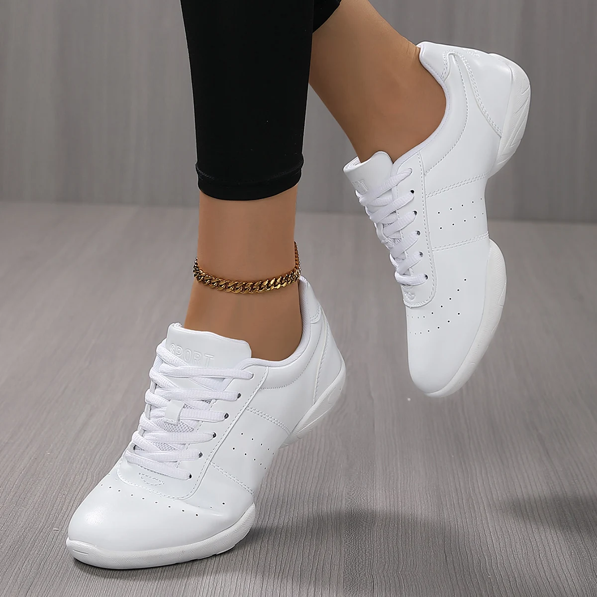 610Women's Leather Sports Shoes Lightweight Cheerleading Aerobics Sneakers Youth Teen Girls Non-slip Fitness Gym Training Shoes