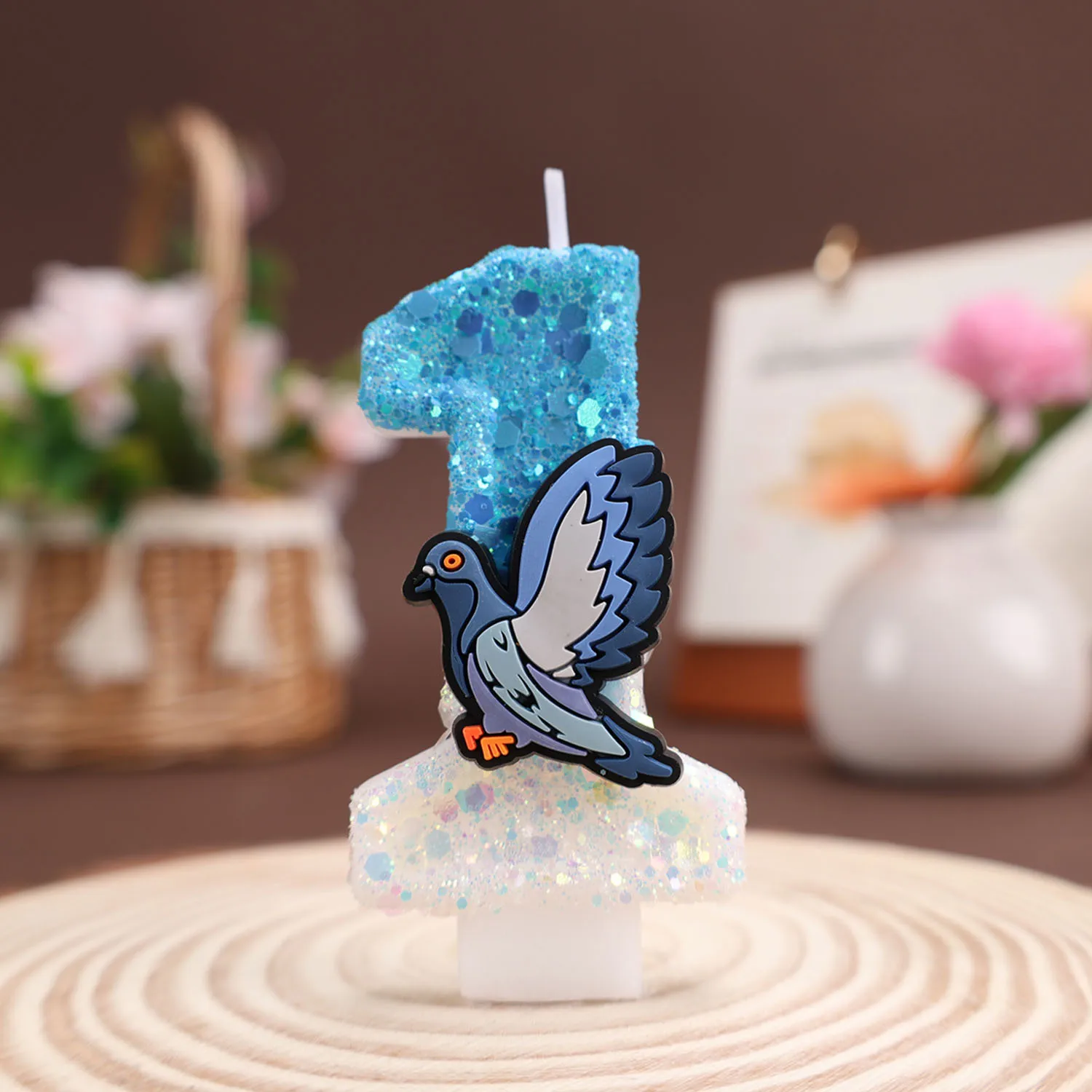Blue digital birthday candles - Cartoon pigeon sticker decoration candles, birthday commemorative candles, party small gifts - view 3