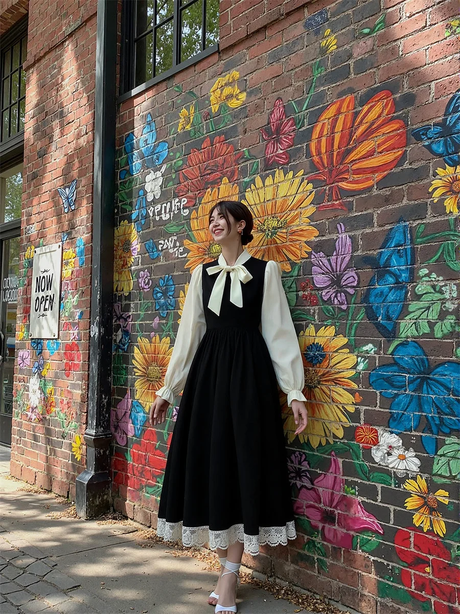 فساتين نسائية سوداء على شكل حرف a مرقعة للخريف والربيع ورقبة مطاطية عتيقة بسلسلة خصر إمبراطورية كشكش جميلة