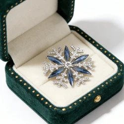 Christmas Blue Rhinestone Snowflake Brooches for Women Lapel Pins Multi-color Available Casual Party Accessories Gifts