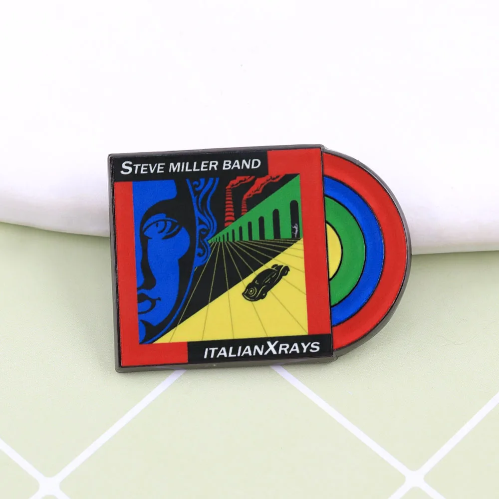 Steve Miller Band Italian X Rays Vinyl-Stil Emaille-Pin Klassisches Albumcover-Brosche Perfekt für Rucksäcke und Kleidung Fan-Geschenk – Detail 6