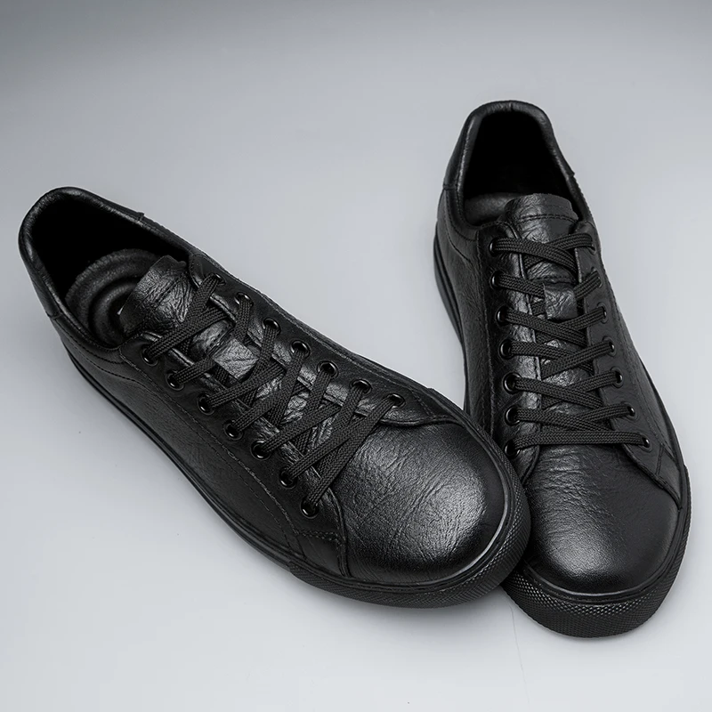 

Мужские туфли из натуральной кожи. Удобные повседневные высококачественные стили. Повседневная офисная или работа. Уличный отдых на свежем воздухе.