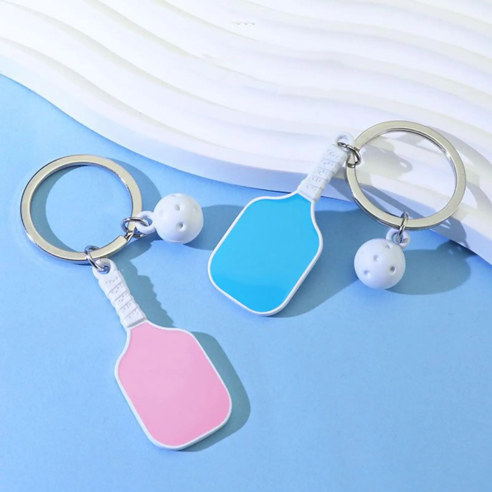 مضحك المفاتيح لطيف مضحك المعادن خفيفة الوزن المرأة الرياضة المفاتيح الكرة محفظة سحر للإناث الأصدقاء حقيبة يد رياضية