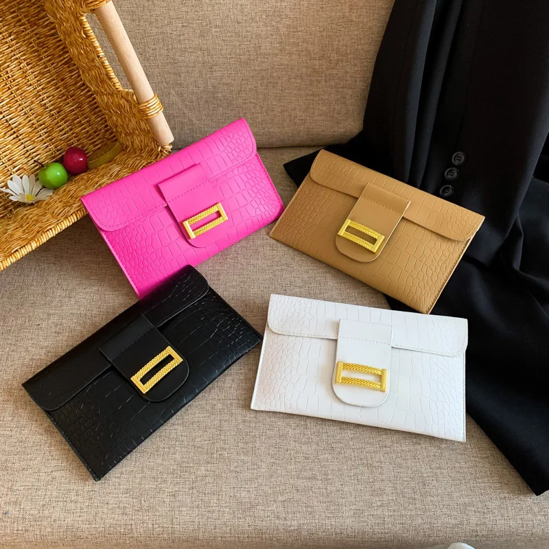 Luxury Delicate Clutches Summer New Women Bag New Fashion Contrast Personalized Envelope Bag Premium Dinner Baladies Bagg