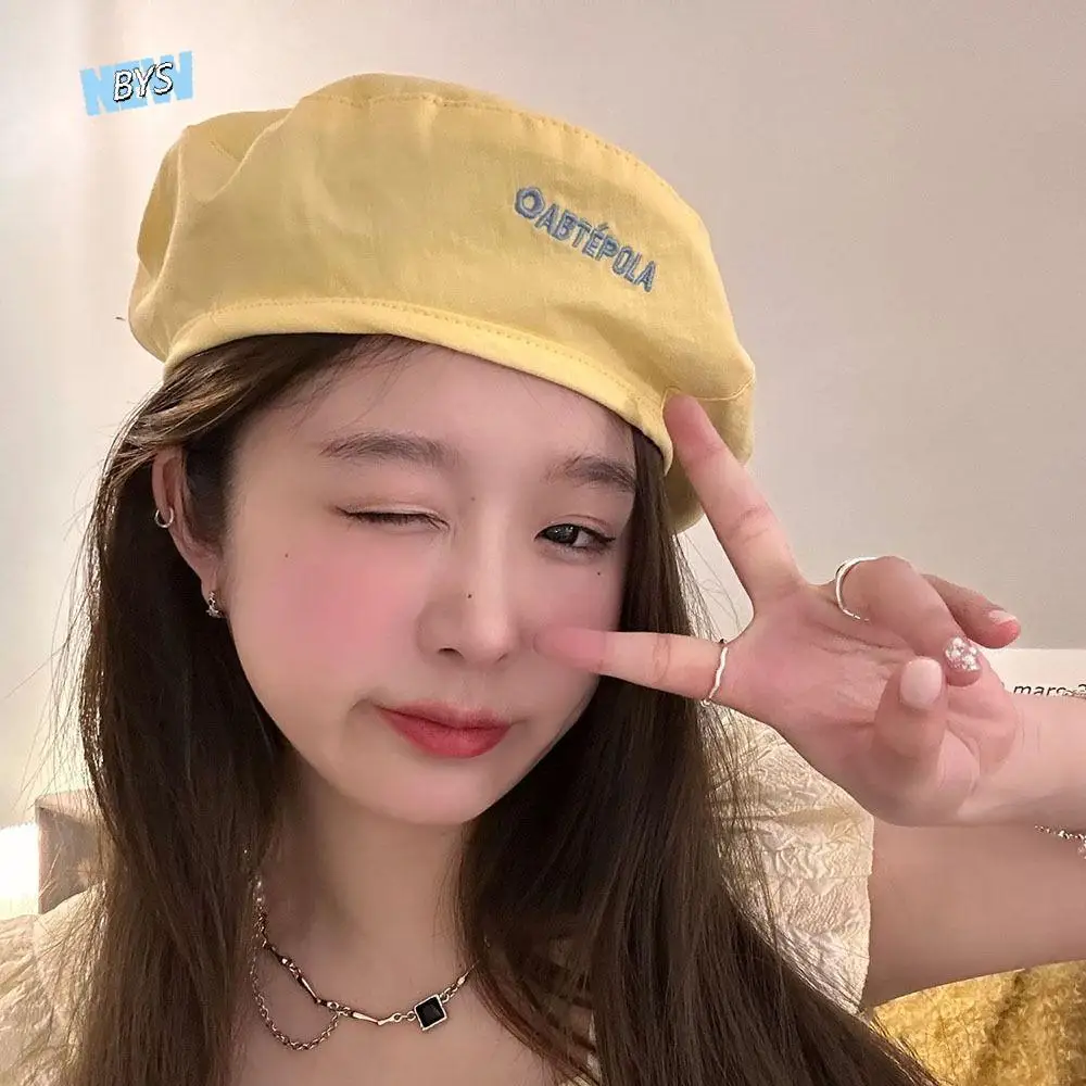 عادية منقوشة على الوجهين قبعة بلون اليابانية قبعة صغيرة للنساء قبعة رسام مسطحة قبعات مثمنة الطالب