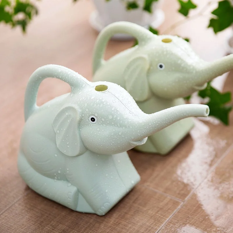 2L Elephant Nose Plastic Sprinkler Watering Can Household Green Plants Pot Plant Watering Can