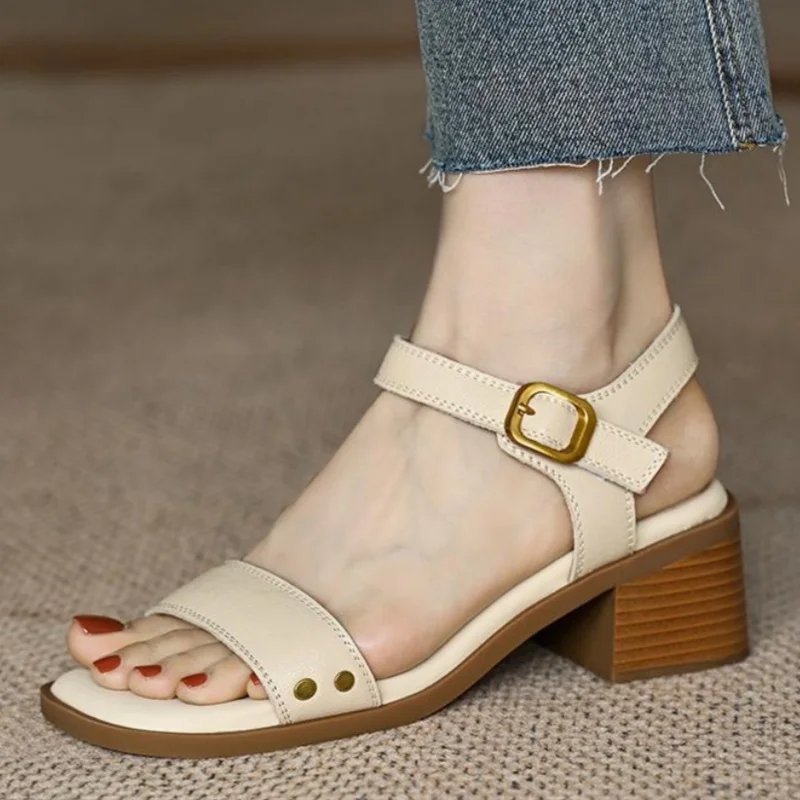 

Лидер продаж, женские сандалии в римском стиле, новинка 2023 года, модные сандалии на среднем каблуке, летние женские сандалии с открытым носком