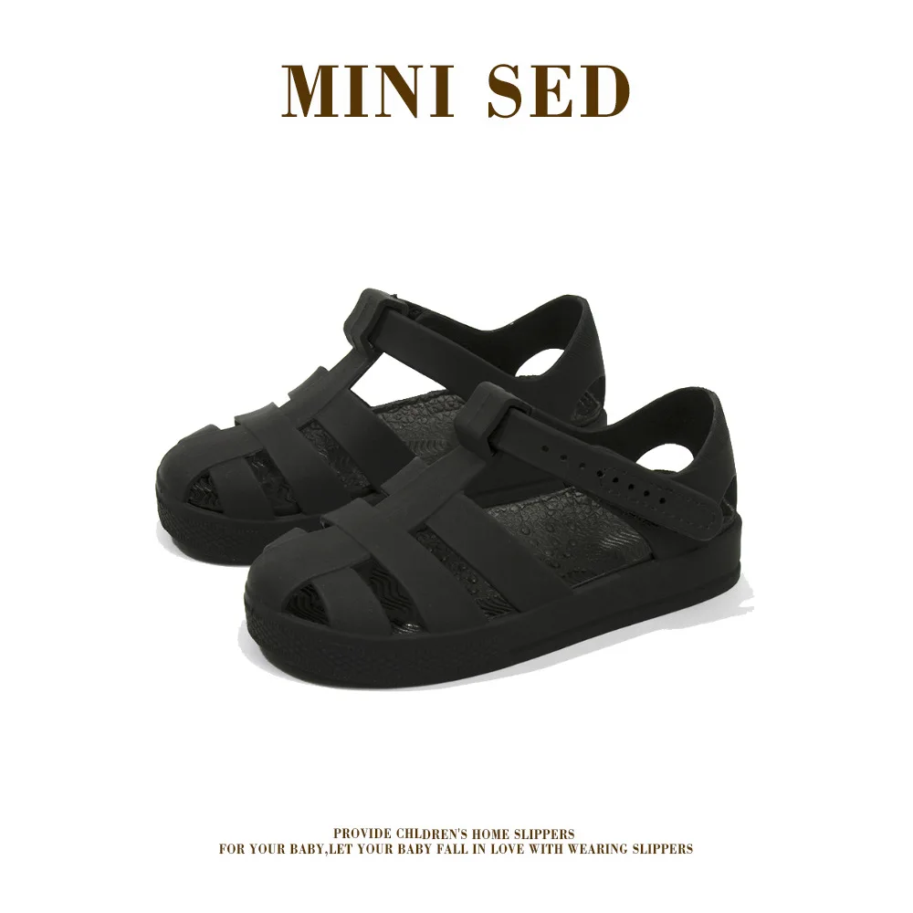 2024 Mini Sed New Arrival Girl Classical Fashion Candy Shoes Children Summer Roma Sandal Boy Simple Caual Beach Sandals SO142