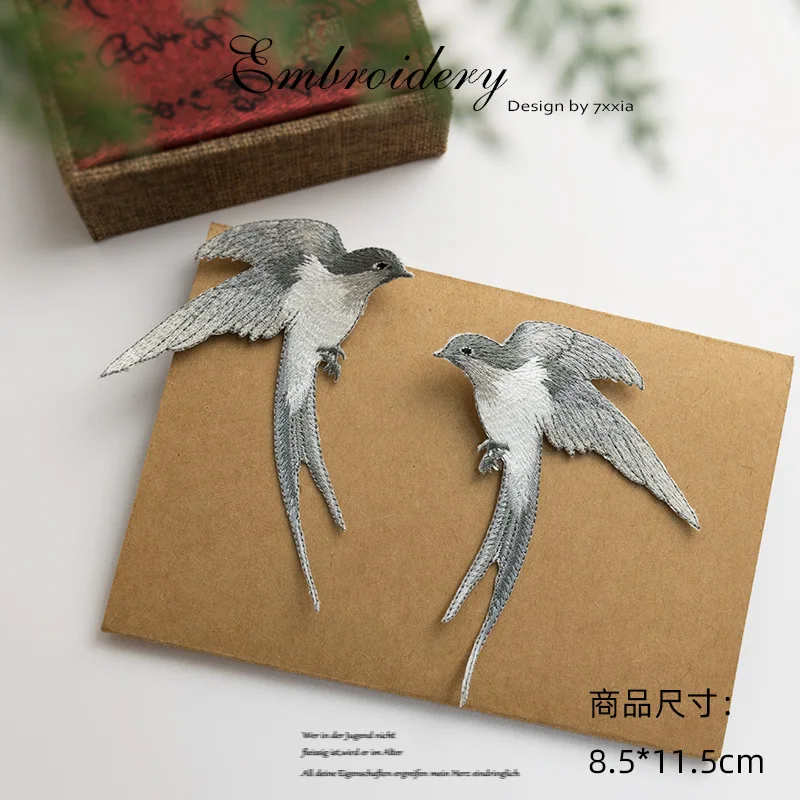 Fresh And Symmetrical Multi-color Swallow Embroidery Patch, Ethnic Style Decoration For Cheongsam, Hat, And DIY Bag Repair Patch