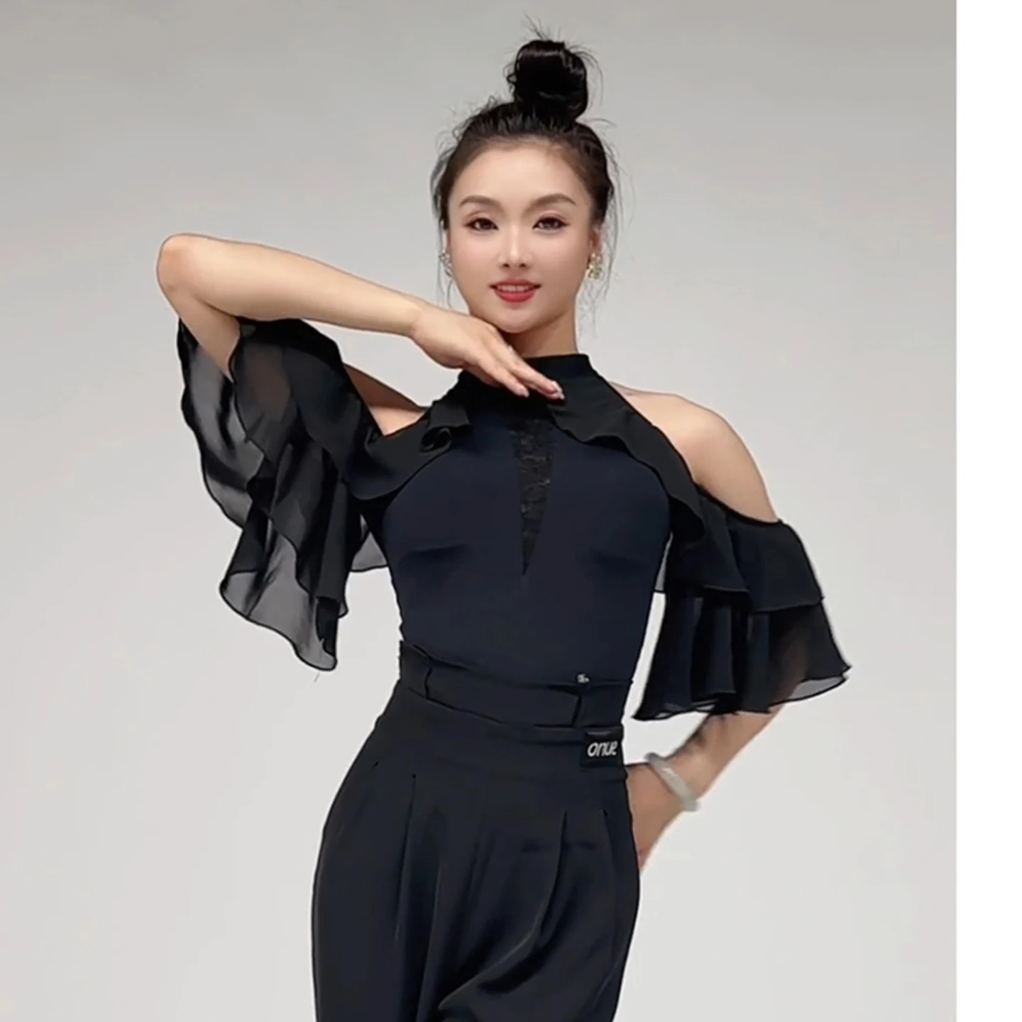 Vêtements de danse de salon latine, hauts en dentelle noir et rouge, pantalons droits pour dames, vêtements d'entraînement de danse de valse, vêtements de Performance BL16456