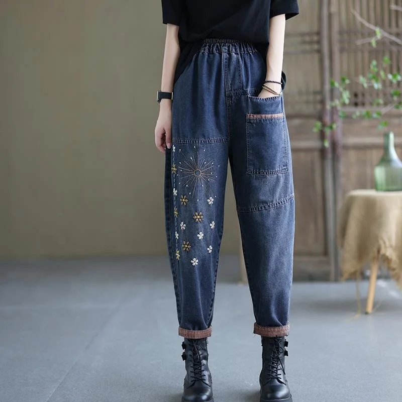 Jeans Women\'s 2024 New Vintage Floral Embroidery Blue Denim Trousers Loose Retro Casual High Waist Harem Long Pants