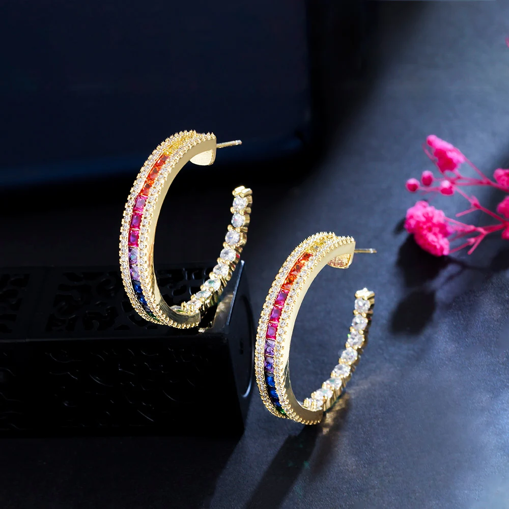 CWWZircons Trendige Bunte Regenbogen-Kubikzirkonia Große Goldfarbene Runde Creolen für Frauen Boho Alltag Party Schmuck E0813 – Detail 5