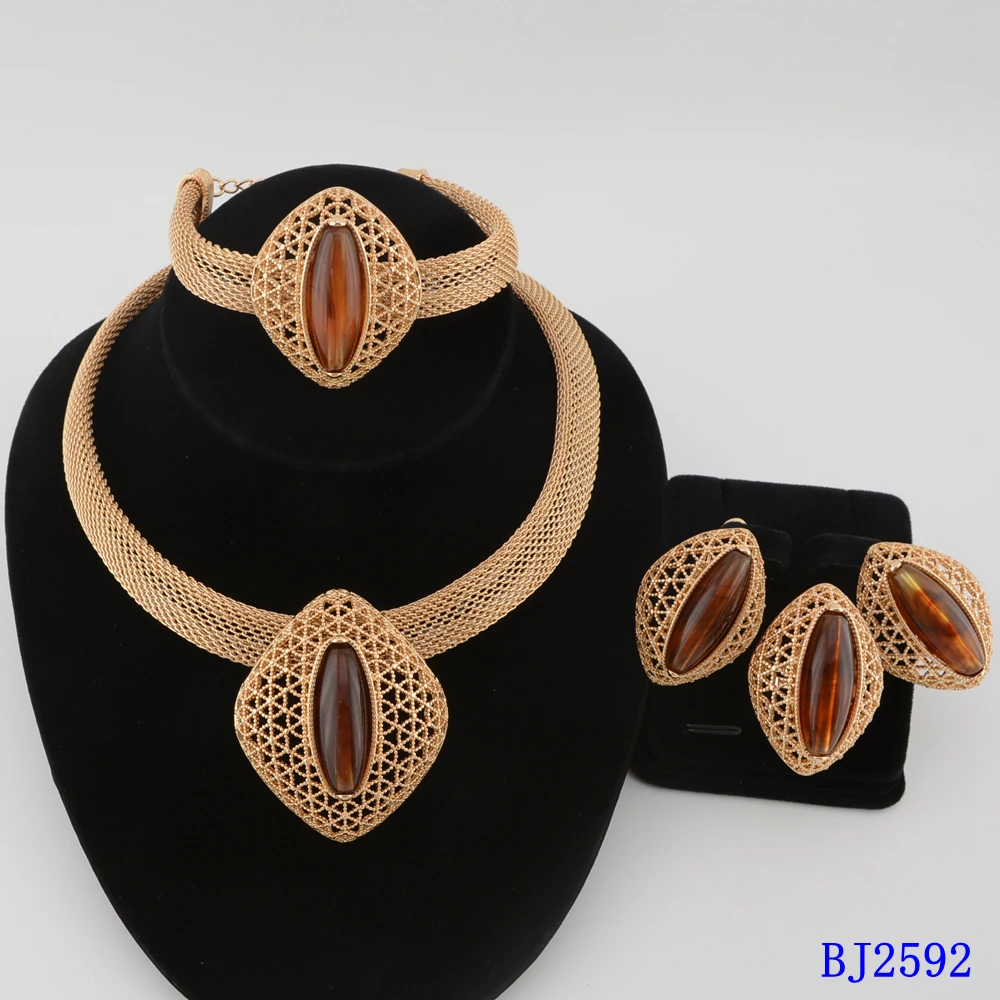 African Durable Iron Alloy 4pcs Jewelry Set Gold Plated Bridal Wedding Necklace Earrings Ring Bracelet