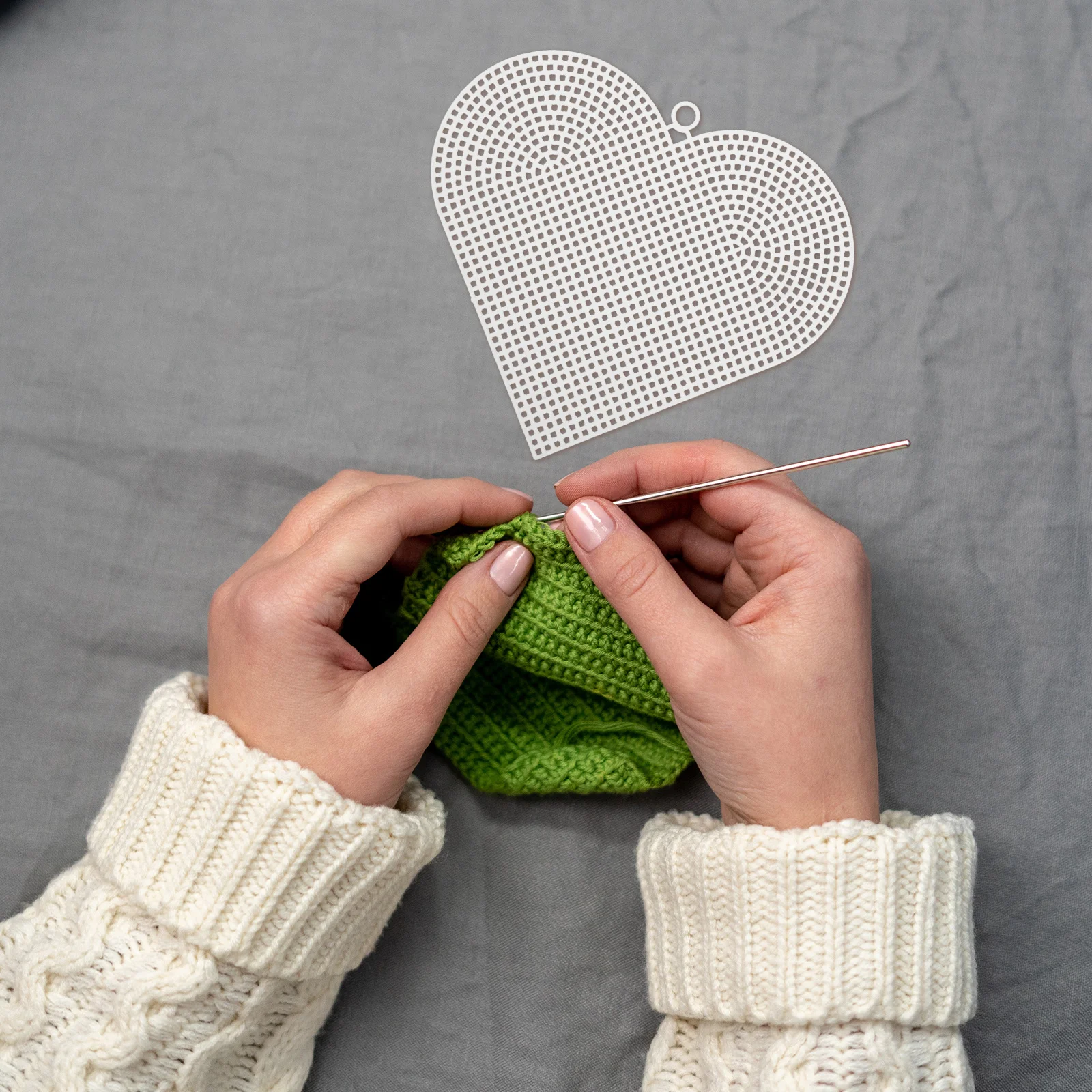 6 قطع من صفائح شبكية بلاستيكية شفافة بتصميم قلب لخياطة الكروشيه، عناصر زخرفية ذاتية الصنع، حصيرة شبكية مرنة لصنع الحقائب