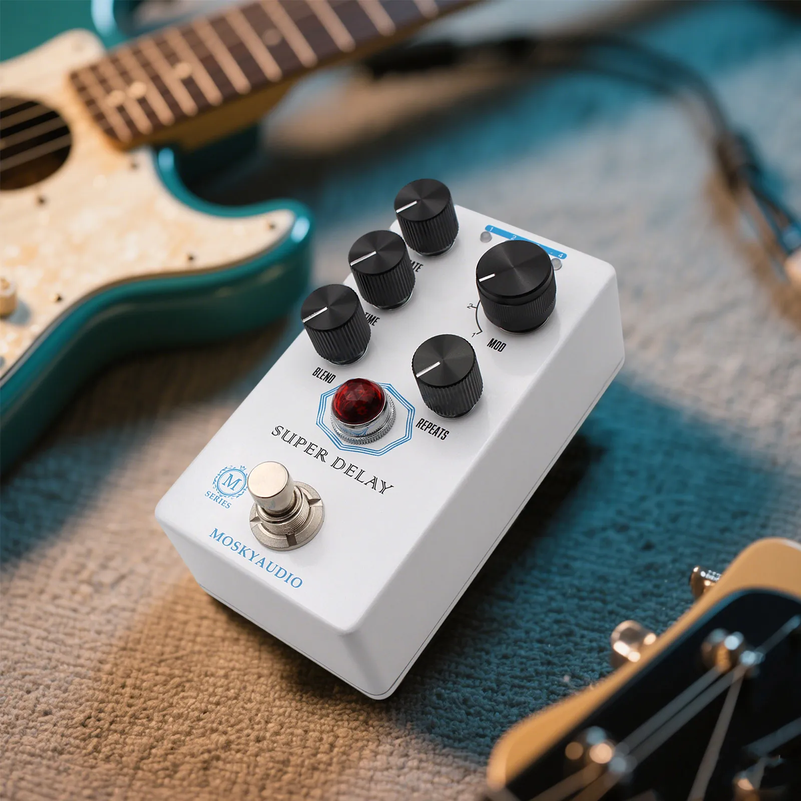 Moskyaudio Super Delay Pedal - Keeley Caverns Circuit, 4 Delay Modes, Analog Tape Emulation, True Bypass, Wow & Flutter Effects