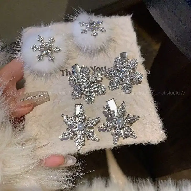 Anime Love and Deepspace Zayne Cosplay Snowflake Hair Clip Cartoon Barrette Hairclip Hairs Slide Bangs Hairpin Adorn Xmas Gift 