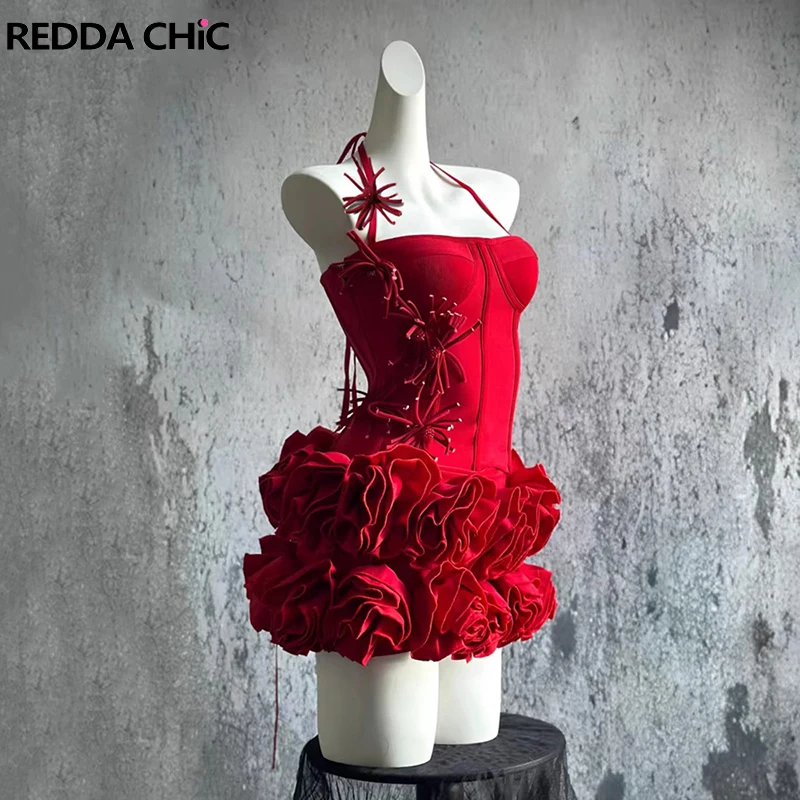 

Комплект ReddaChic Victoria: топ-халтер с аппликацией и мини-юбка с 3D цветами, корсет с эффектом фейерверка и стразами, облегающая мини-юбка, ретро-наряд для торжественных мероприятий