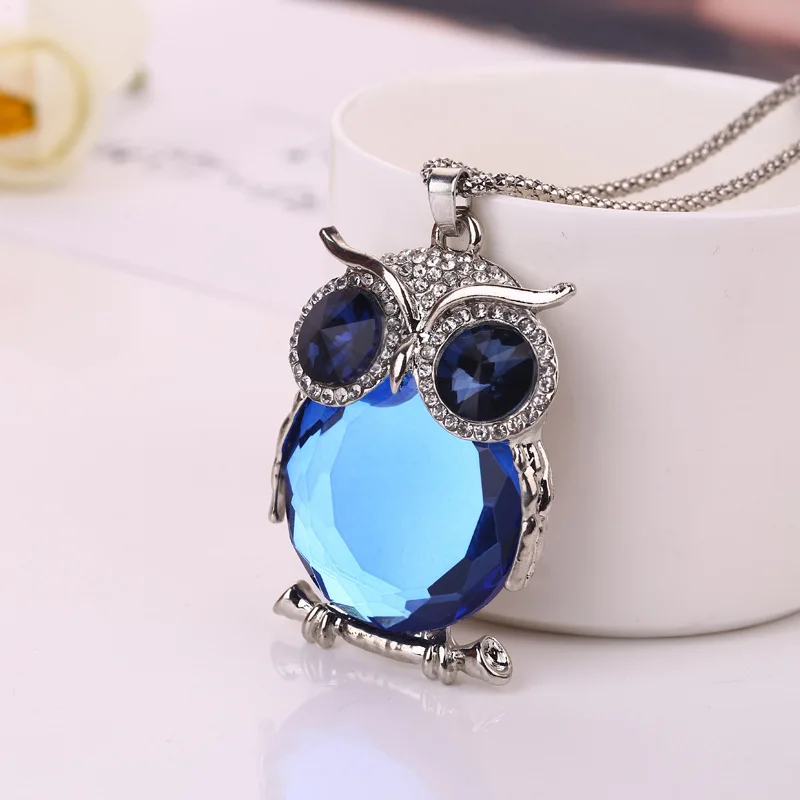 Creative Owl Sweater Chain Pendant Necklace for Women Fashion Rhinestones Crystal Vintage Animal Couple Anniversary Jewelry Gift