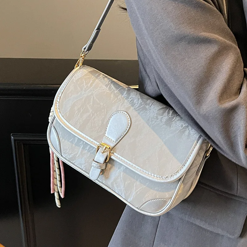 

Fashion Color Temperament Commuter Armpit Small Square Bag Leisure All Senior Single Shoulder Crossbody Bag