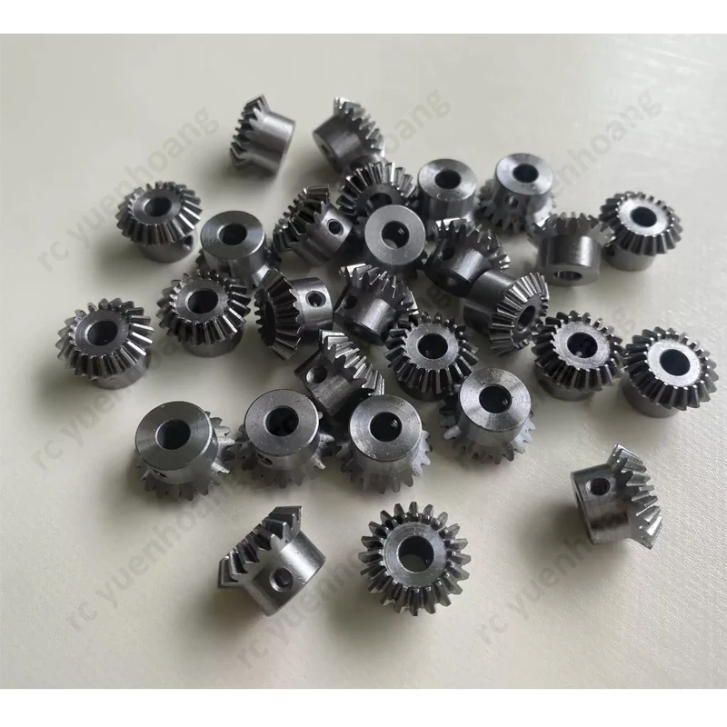 2 STUKS 0,8 Modulus 20 Tanden Standaard 90 °   Rechte 1:1 Kegeltandwiel 5mm Gat Diameter 10.9mm Totale Dikte Rondsel DIY Model Onderdelen