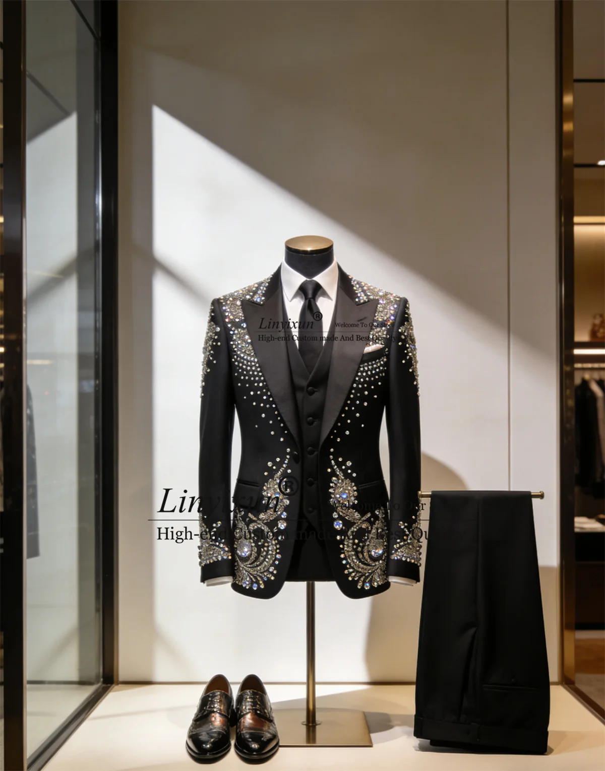 

Stunning Rhinestone Diamond Men Suit 3 Piece Sets Groom Tuxedos Customized Male Prom Blazers Slim Fit Wedding trajes para hombre