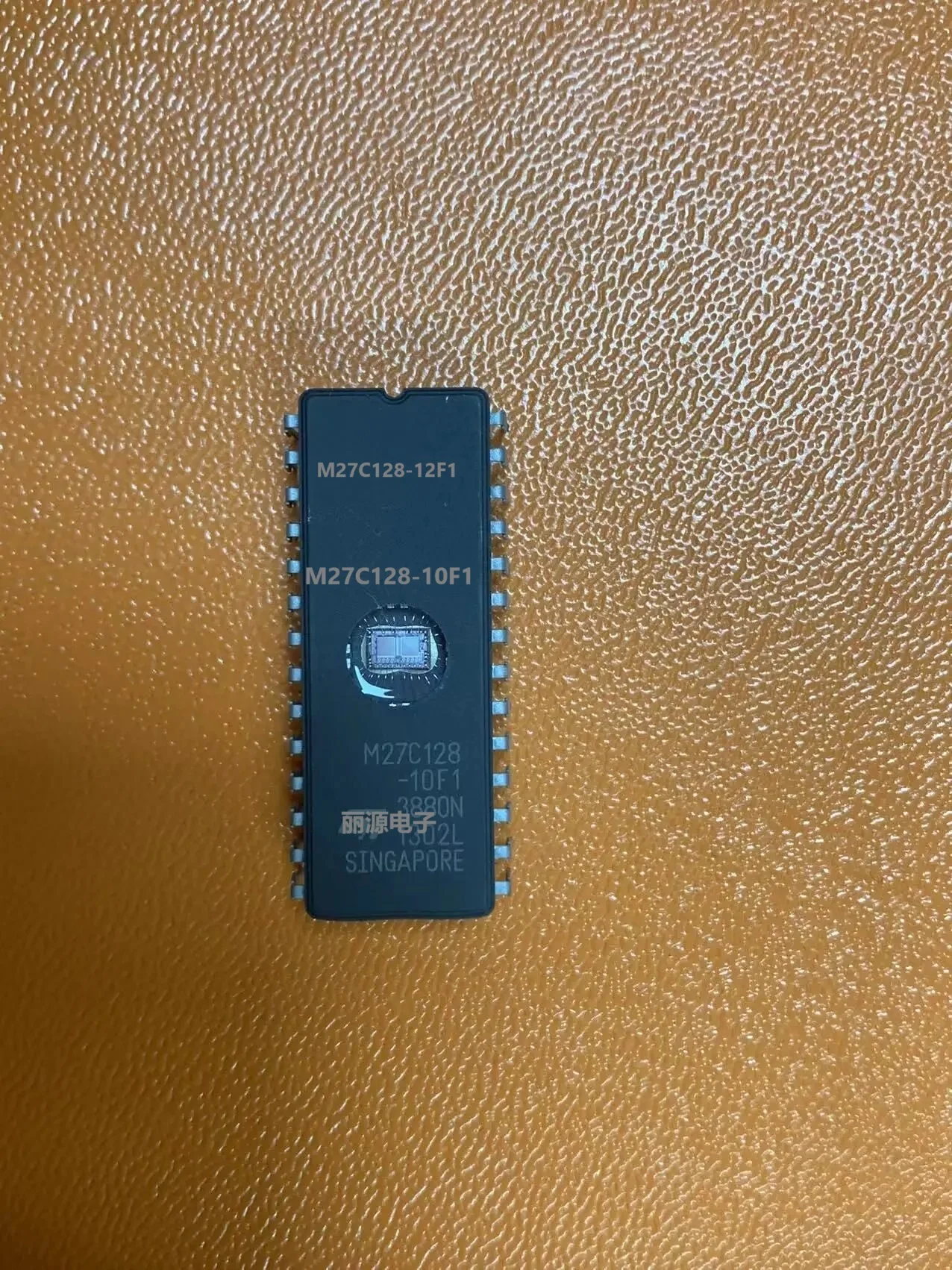 2-5PCS M27C128-10F1 M27C128-12F1 M27C128 27C128 IC CDIP28