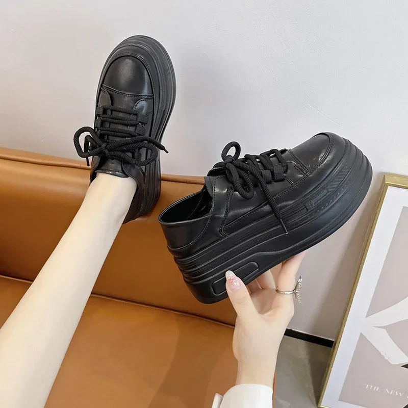 2024 New Fashion Thick-soled Women's Sports Shoes with Shallow Laces for Spring and Autumn Versatile for Women To Wear Casually