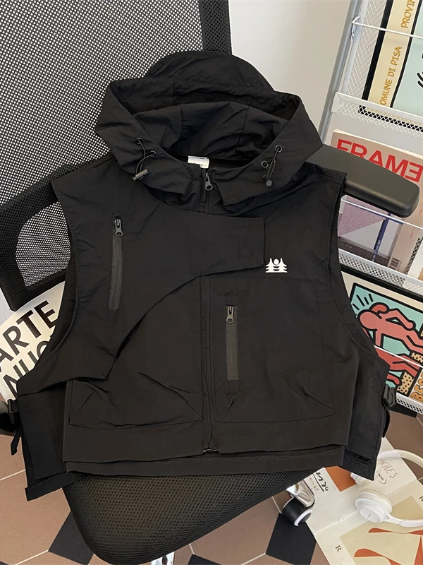 

Summer ort Sve Hooded Vest Men's Outdoor Workwear Sle Casual Faion Brand ex Zipper Closure Color Vest