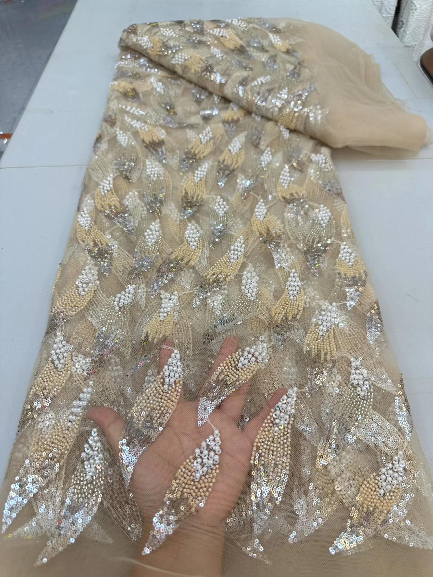 

5 Yards Luxurious African Groom Sequins Lace Fabric High Quality French Embroidery Heavy Beads Lace Nigerian Sewing Gold Hm66-1