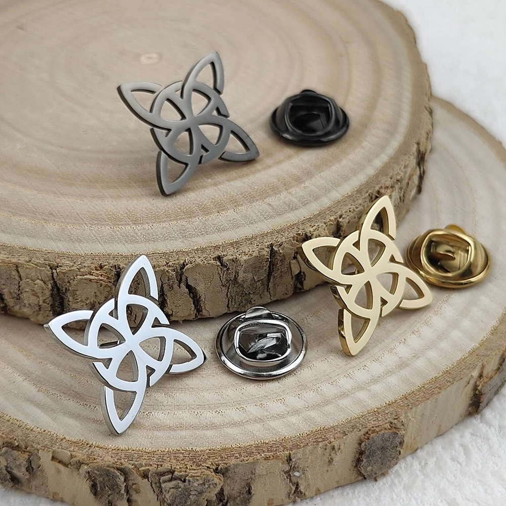 

New Celtic knot lapel pins, stylish stainless steel badges, retro style brooch suit accessories, suitable for party wear