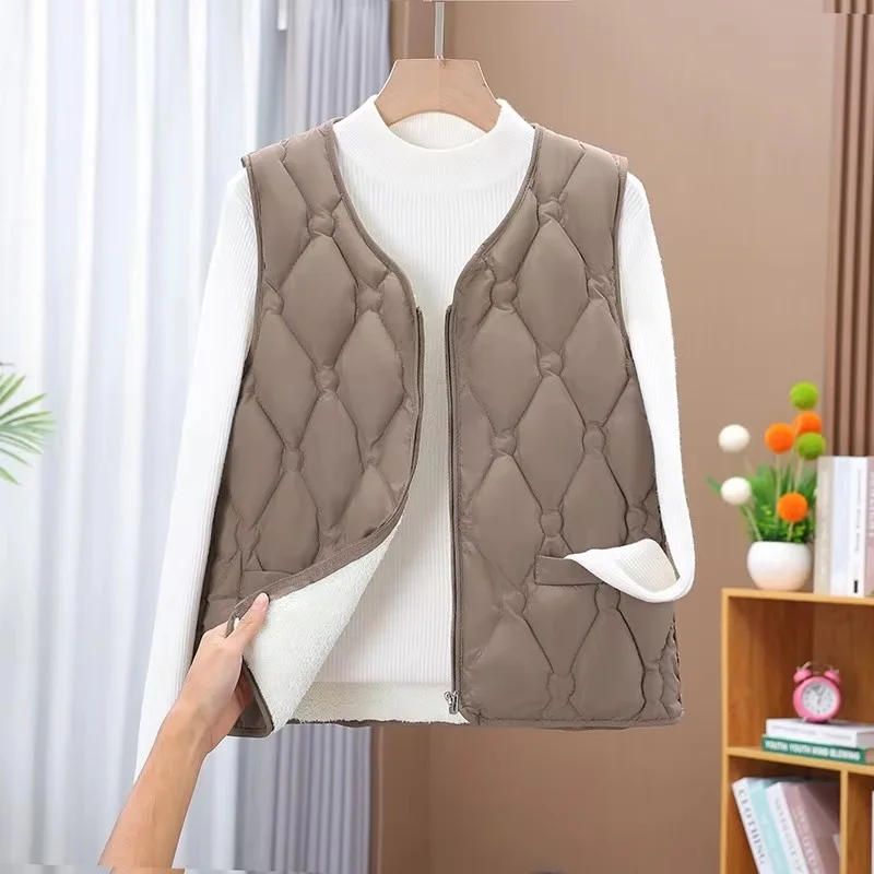 New Women Fleece Vests Autumn Ultra-light Sleeveless Jacket Winter Patchwork Padded Lambswool Warm Elastic Waistcoat Female Tops