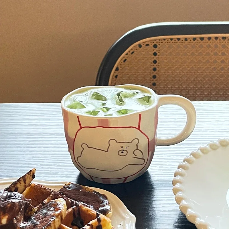 Copo de chá cerâmico pintado à mão Urso super bonito dos desenhos animados caneca de café de grande capacidade, Home Office Kitchen Bar Presente