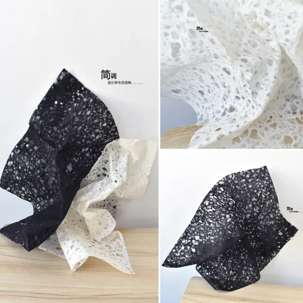 

Белая выдолбленная перфорированная текстурная бумажная ткань, плиссированная жаккардовая ткань ручной работы для трансформации, изношенная ткань для дизайна Apaprel