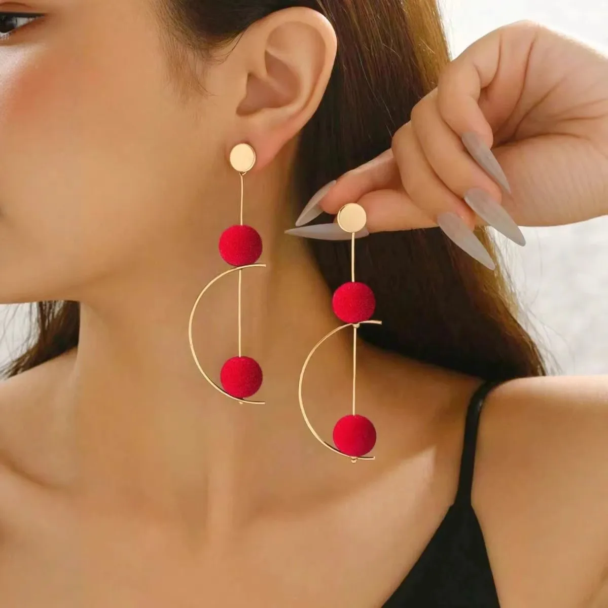 Minimalist Style Geometric Disc Long Dangle Earrings For Women Fashion Golden Tassel Ears Accessories Lady Gift Party Event Wear