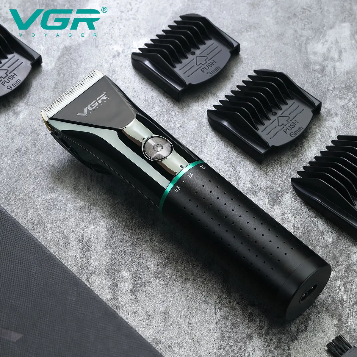 ماكينة قص الشعر الجديدة VGR 661 مع جسم معدني، ماكينة تشذيب الشعر للاستخدام المنزلي، دافعة نحت، USB ذات الاستخدام المزدوج، عمر بطارية عالي، كهربائي c