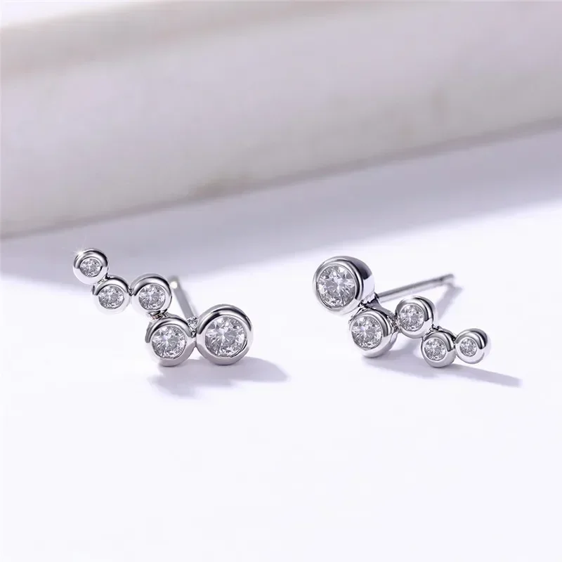 2025 شيك أقراط صغيرة للإناث مع مكعب مستدير ملون زركونيا بسيط متعدد الاستخدامات المرأة العصرية مجوهرات جديد