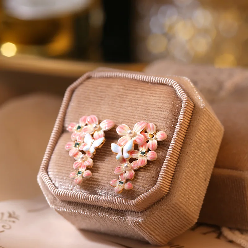 New Fashion Cute Sweet Flower Rural Series Pastoral Style Niche Design Sense Multi Pink Flower Blue Butterfly Earrings for Women