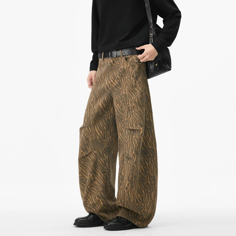 2026 Autumn New Men Tiger Print Denim Cargo Jeans American Retro Pleated Wide Leg Baggy Pants Streetwear Loose Long Trousers