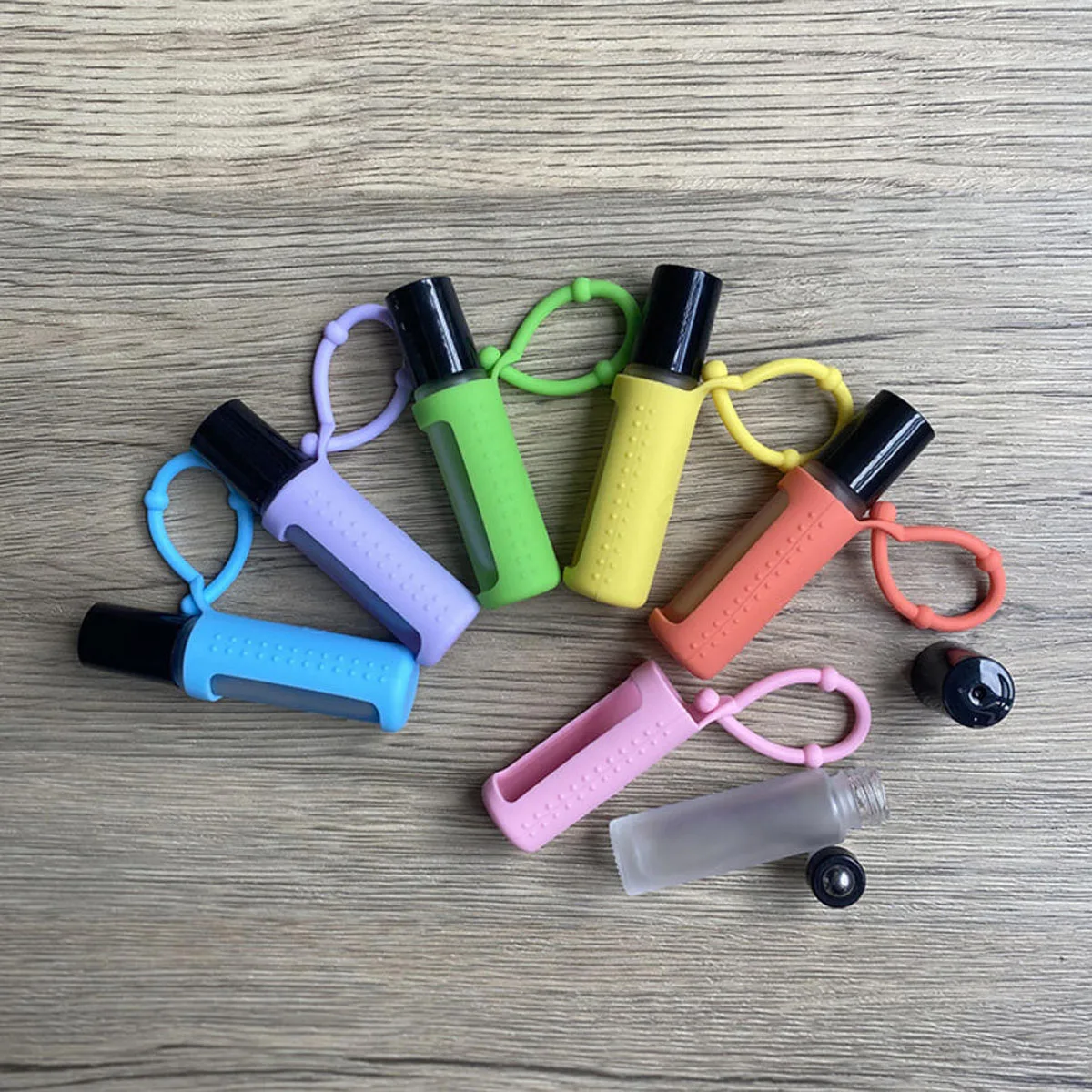 1X غطاء حماية من السيليكون لـ 10 مل Doterra Young Living Roll على الزجاجة، قلادة حقيبة، صغيرة محمولة