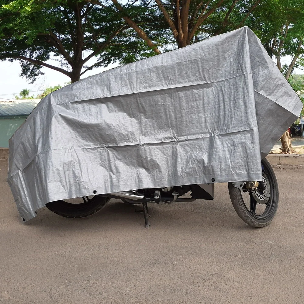 مقاومة للطقس متوسطة التحمل مقاس 6 × 8 قدم من قماش البولي إيثيلين غطاء مقاوم للتمزق معدات خارجية حماية أثاث المركبات