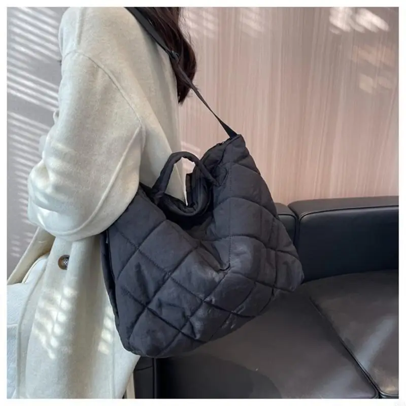 

2023 New Shoulder Bag Versatile Tote Bag Handbag Large Capacity Shopping Bag 20CA